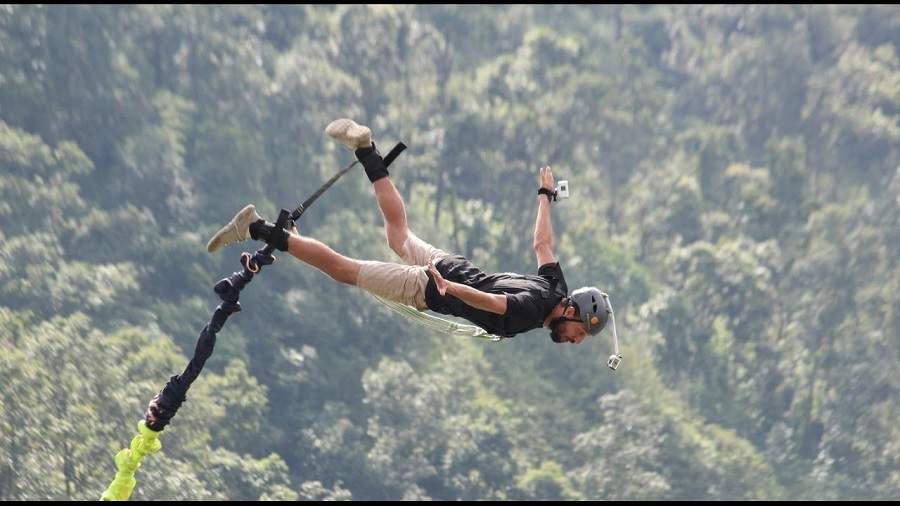 Bungee Jumping